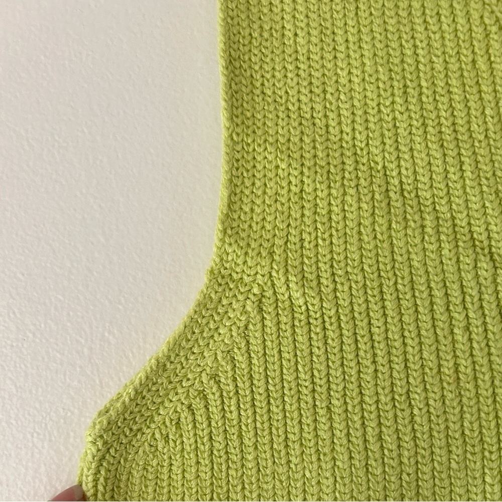 Zara lime Green Sleeveless Knit Top - Picture 5 of 5